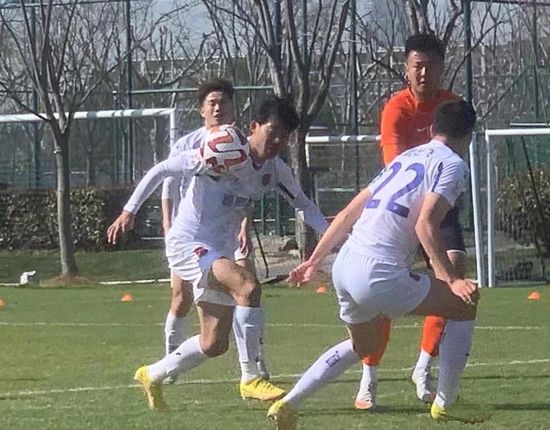 外国美女勾引我